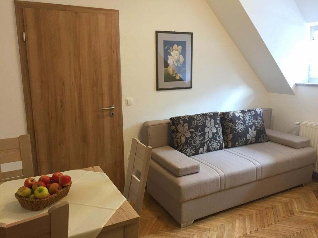 Apartmaji In Sobe Tina Kranjska Gora Exterior photo